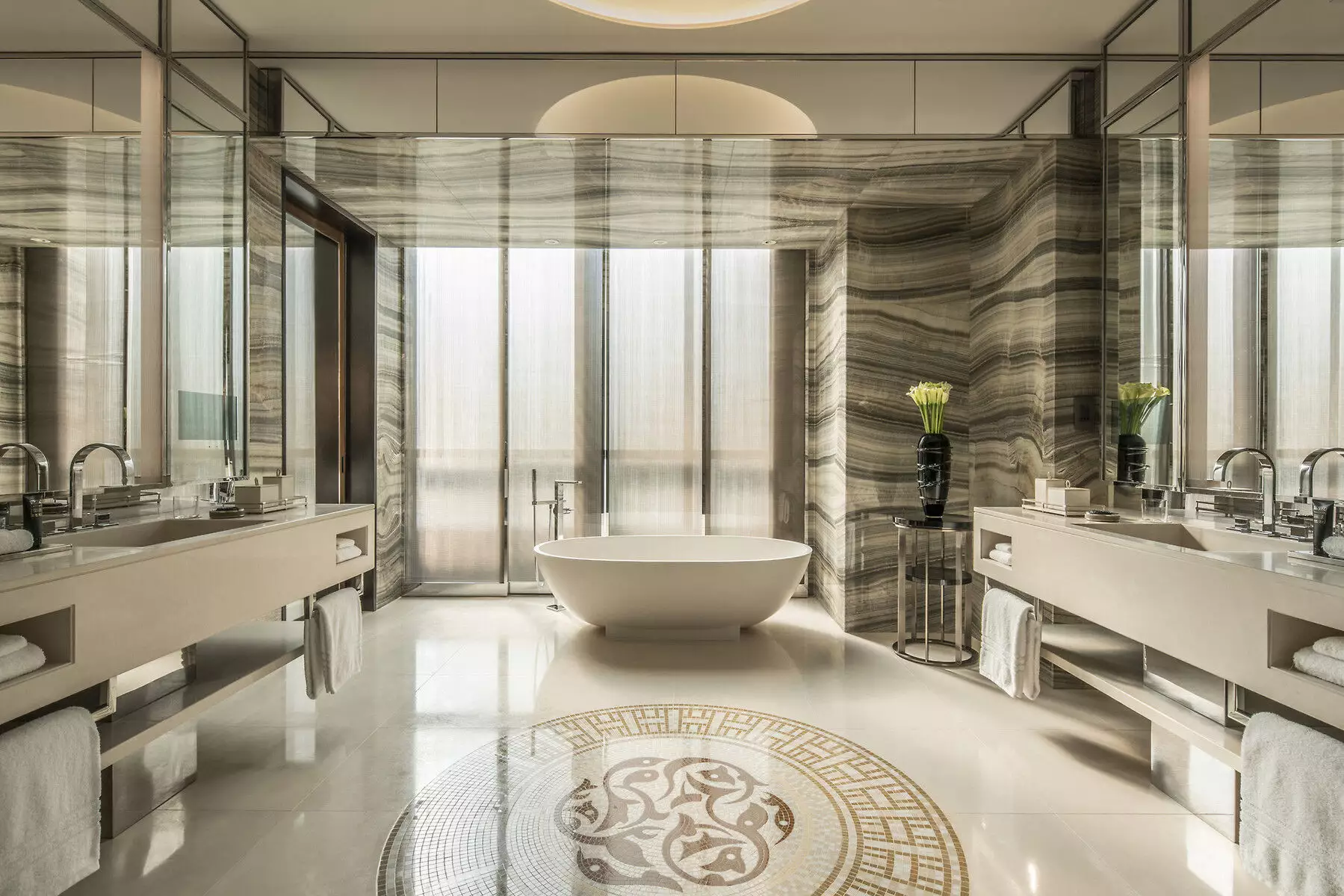 هتل Four Seasons Dubai International Financial Centre دبی