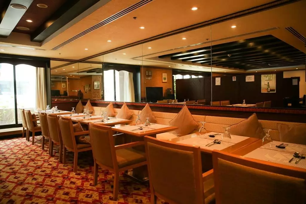 هتل گلدن تولیپ البرشا دبی