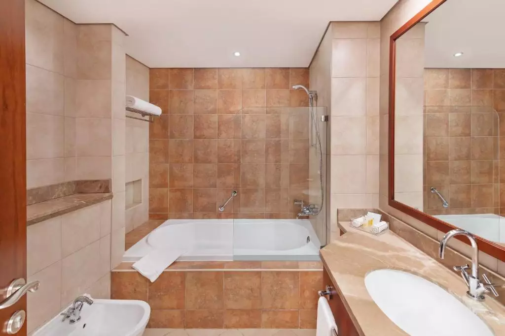 هتل جا اوسیس بیچ تاور دبی