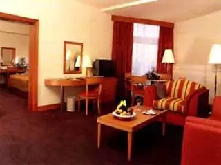 هتل J5 Hotels - Port Saeed دبی