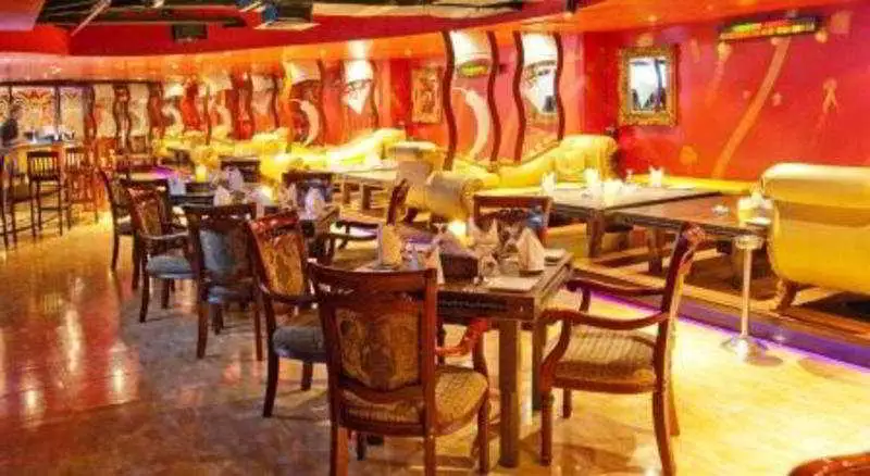 Alibaba https://cdn.alibaba.ir/ostorage/hotel-accommodation-images/68627cbcac13a7ed0d852a5d_Dubai-Ramee-Royal-Hotel-0.webp