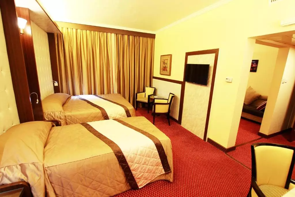Alibaba https://cdn.alibaba.ir/ostorage/hotel-accommodation-images/68627e5aac13a7ed0d852c81_Dubai-Al-Khaleej-Grand-Hotel-0.webp