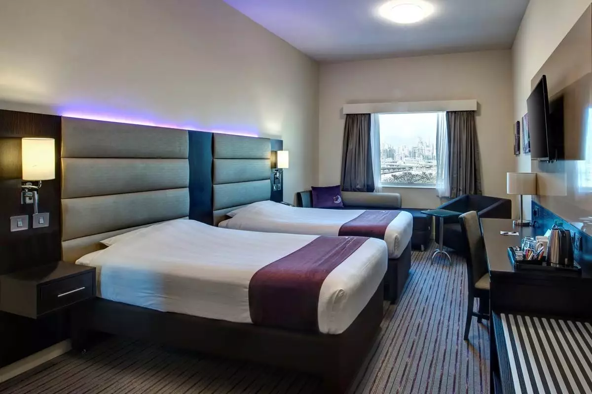 هتل Premier Inn Dubai Ibn Battuta Mall Hotel دبی