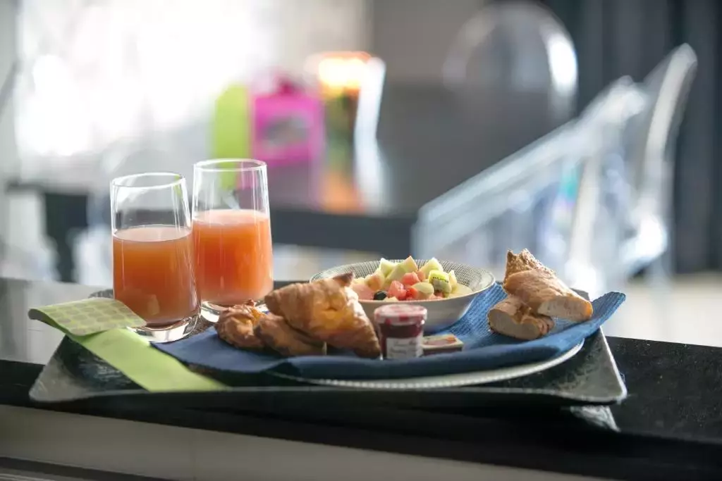 Alibaba https://cdn.alibaba.ir/ostorage/hotel-accommodation-images/68628424ac13a7ed0d853684_Dubai-Kamoon-0.webp