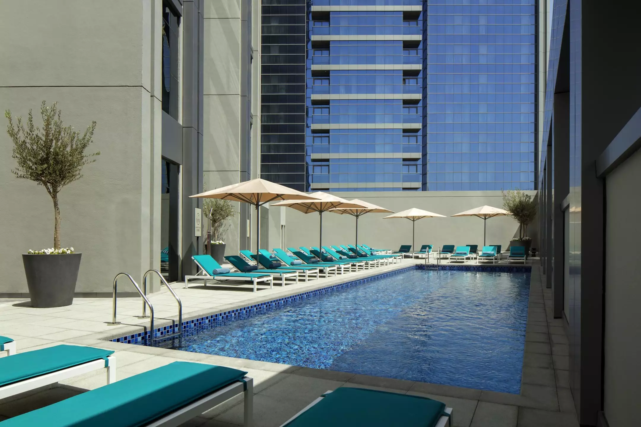 هتل Rove Dubai Marina دبی