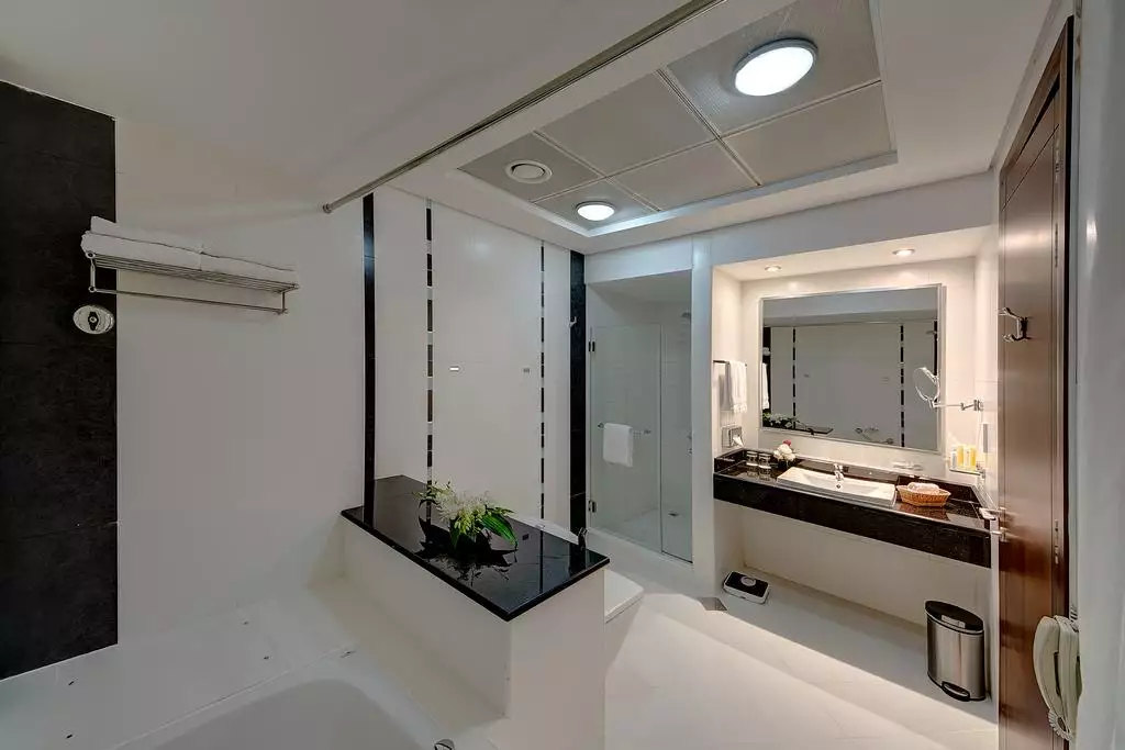 Alibaba https://cdn.alibaba.ir/ostorage/hotel-accommodation-images/686285adac13a7ed0d853925_Dubai-Copthorne-Hotel-Dubai-0.webp