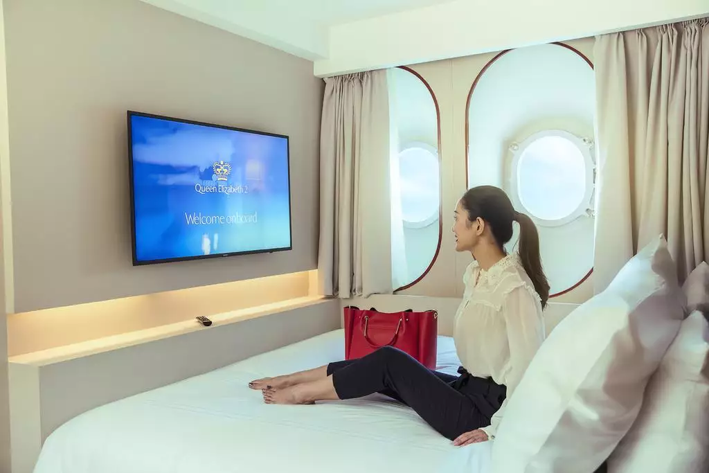Alibaba https://cdn.alibaba.ir/ostorage/hotel-accommodation-images/68628607ac13a7ed0d8539db_Dubai-Queen-Elizabeth-2-0.webp