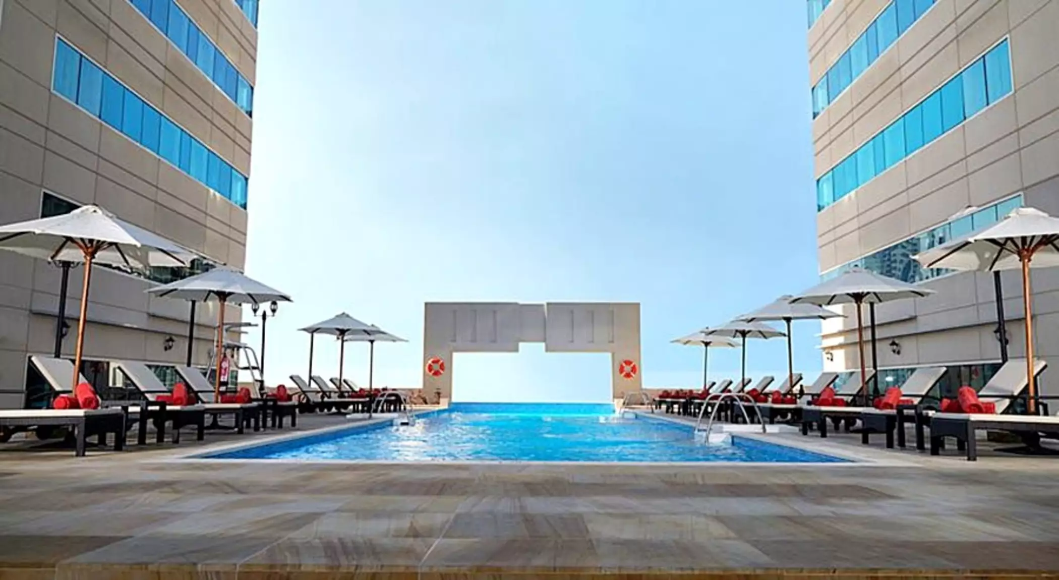 هتل Media Rotana دبی