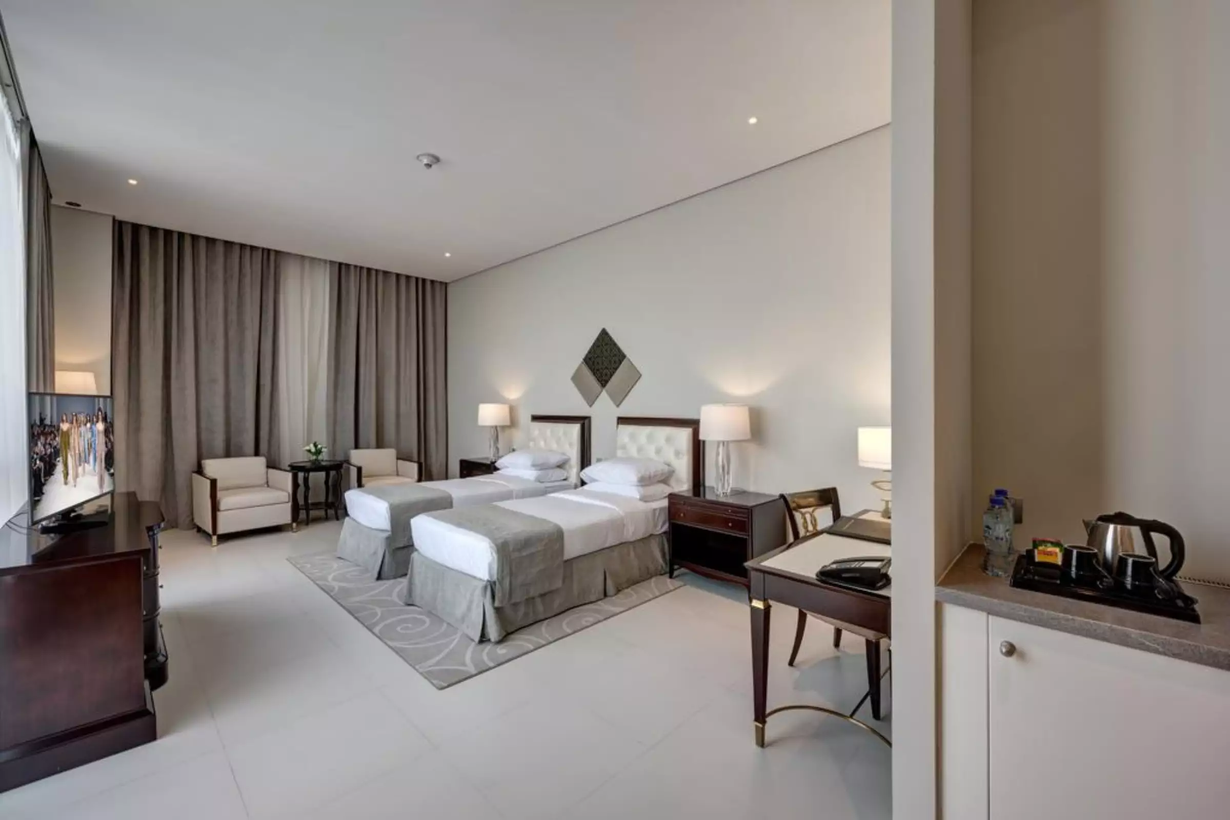 Alibaba https://cdn.alibaba.ir/ostorage/hotel-accommodation-images/686289ffac13a7ed0d853f79_Dubai-Maisan-Hotel-0.webp