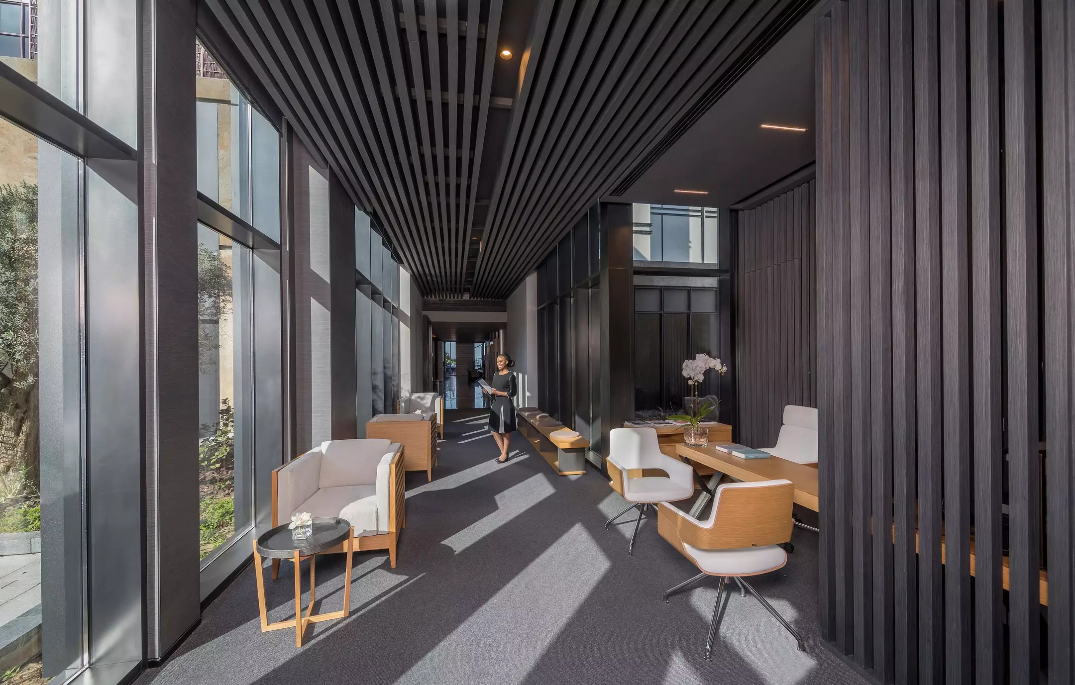 هتل Caesars Palace Bluewaters Dubai دبی