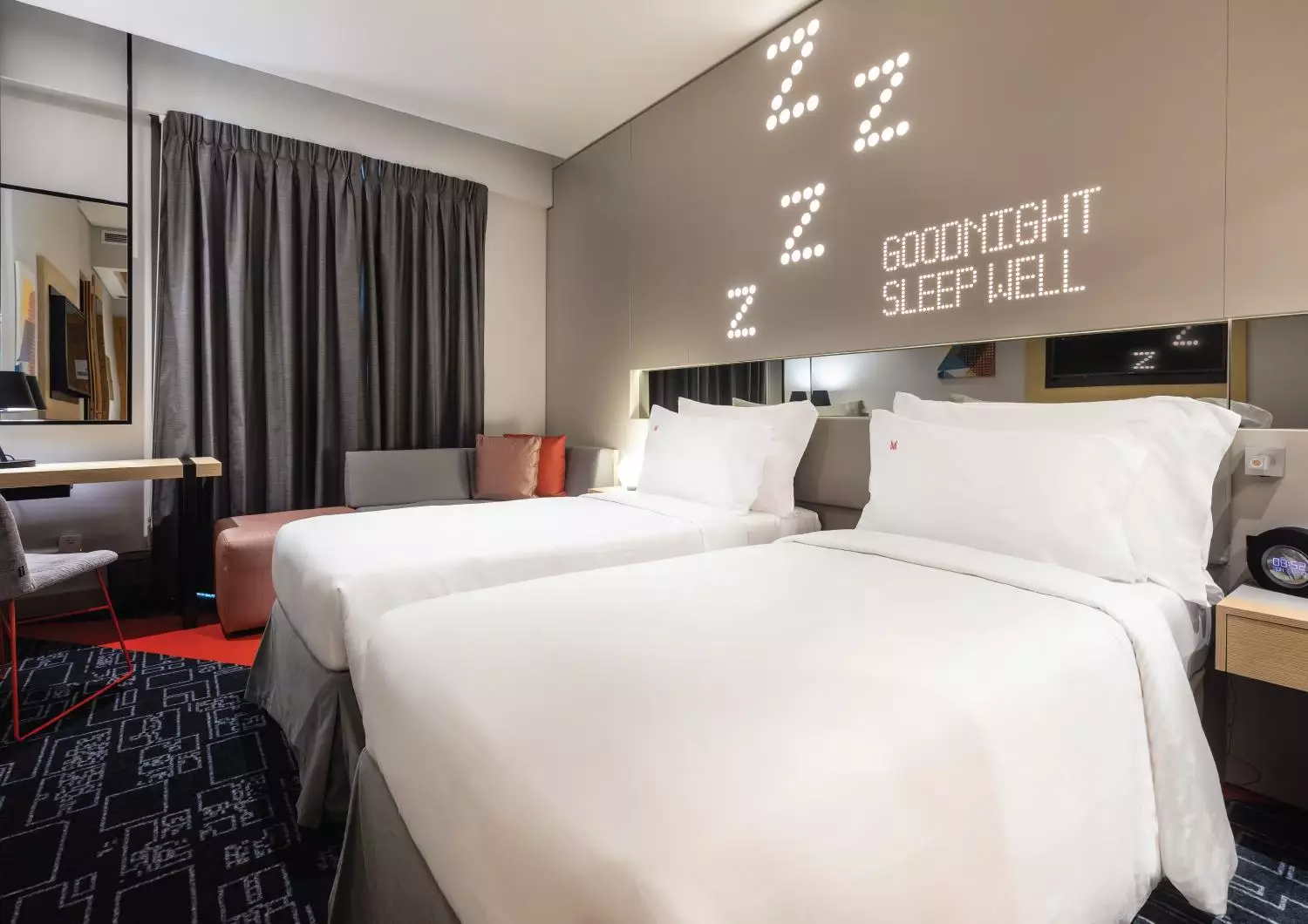 هتل Studio M Arabian Plaza دبی