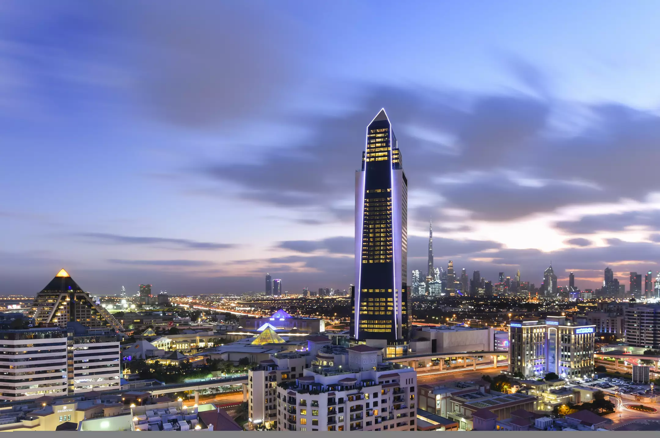 Alibaba https://cdn.alibaba.ir/ostorage/hotel-accommodation-images/68628e7fac13a7ed0d854809_Dubai-Sofitel-Dubai-The-Obelisk-207.webp