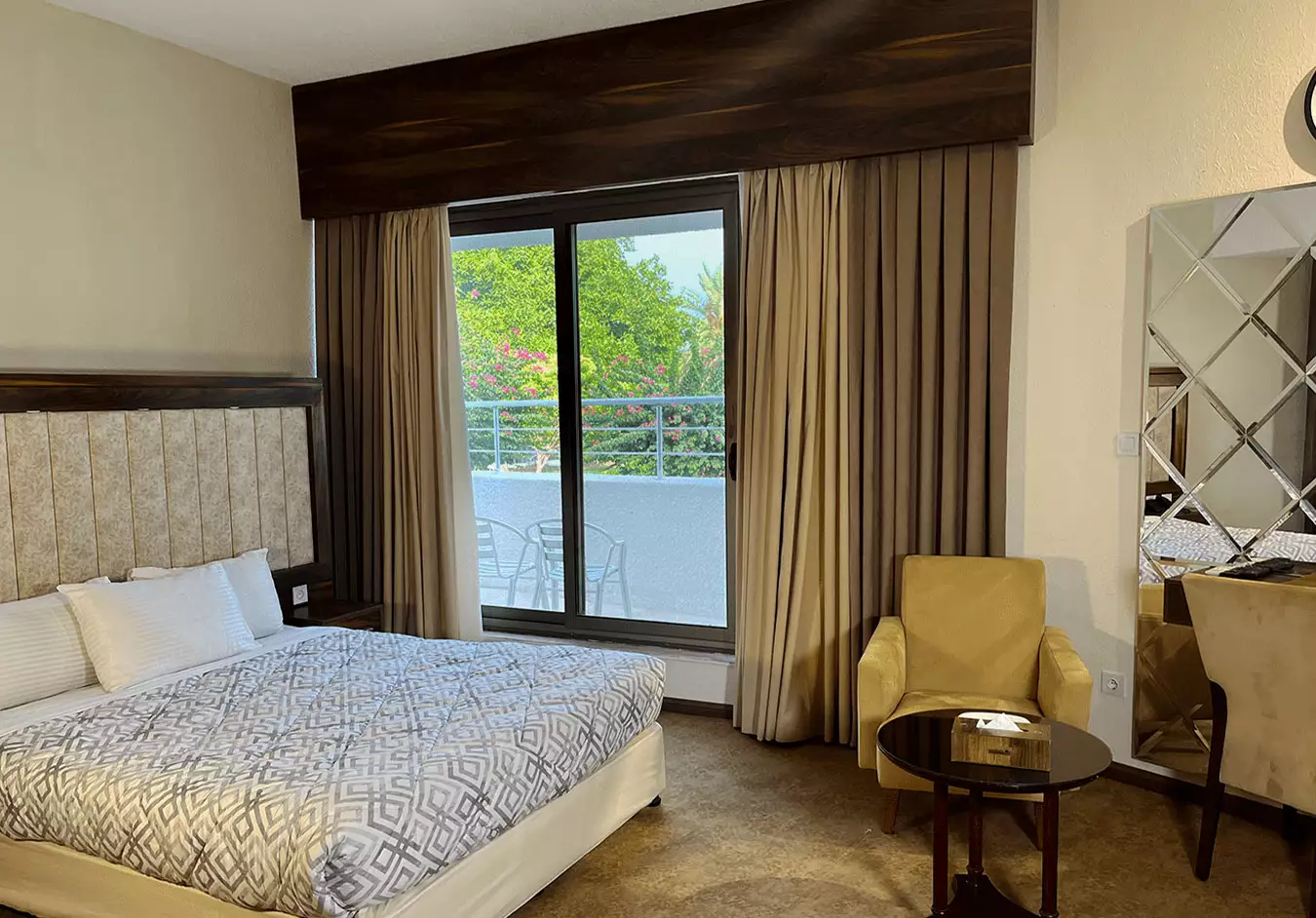 Alibaba https://cdn.alibaba.ir/ostorage/hotel-accommodation-images/6864dc31ac13a7ed0d85562e_کابانا-رویال-دبل-جزیره.webp