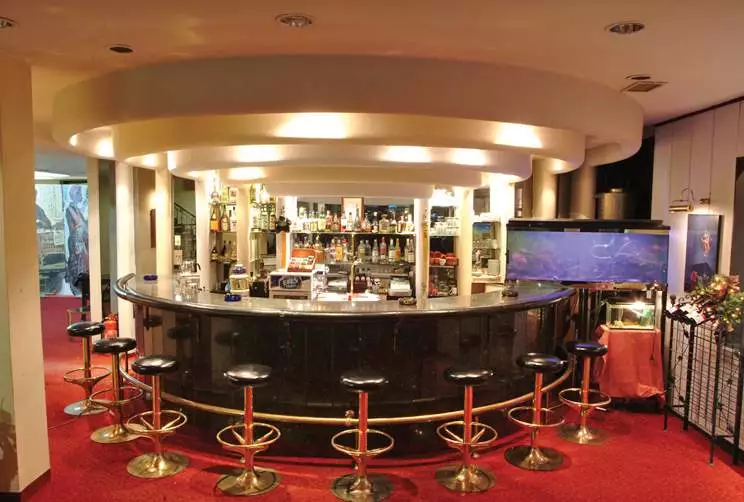 Alibaba https://cdn.alibaba.ir/ostorage/hotel-accommodation-images/687f67d1a1e6f83605b740d7_Istanbul-Carlton-Hotel-0.webp