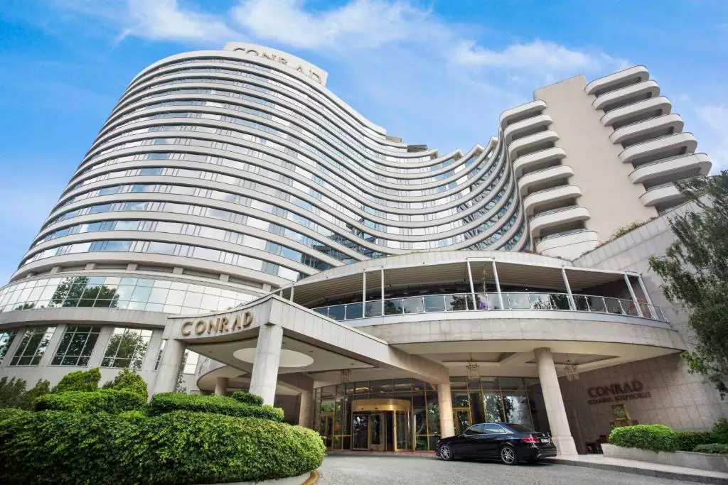 Alibaba https://cdn.alibaba.ir/ostorage/hotel-accommodation-images/687f67e5a1e6f83605b74104_Istanbul-Conrad-Bosphorus-0.webp