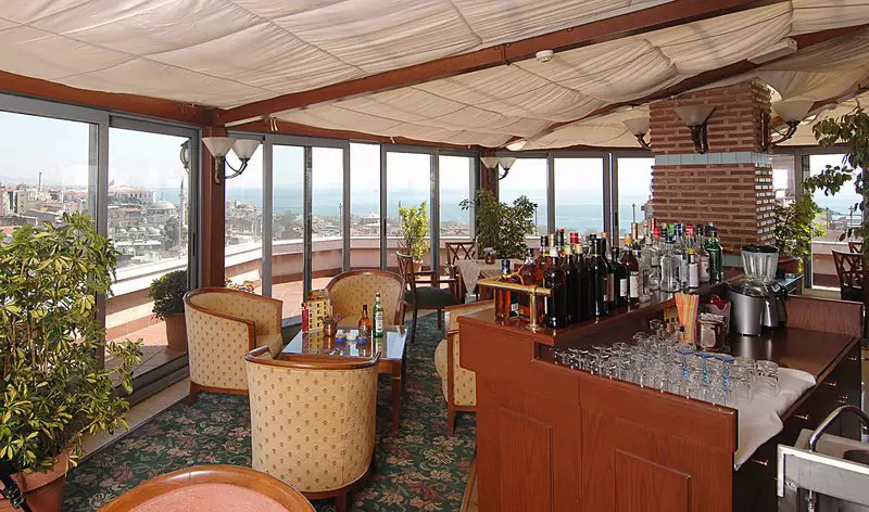 Alibaba https://cdn.alibaba.ir/ostorage/hotel-accommodation-images/687f6aada1e6f83605b747be_Istanbul-Ajwa-Hotel-Sultanahmet-0.webp