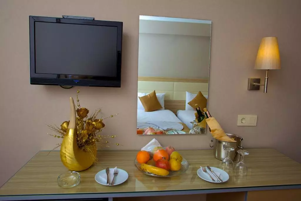 Alibaba https://cdn.alibaba.ir/ostorage/hotel-accommodation-images/687f6b5ba1e6f83605b7493c_Istanbul-Grand-Emin-Hotel-0.webp