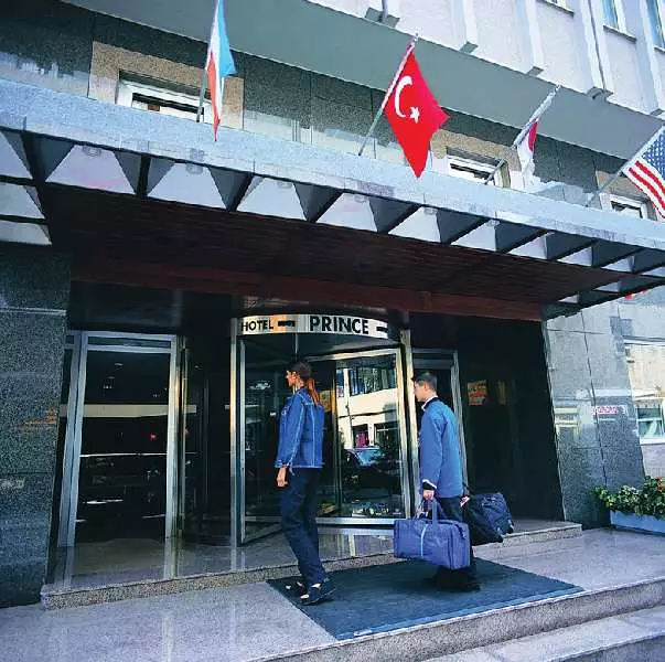 Alibaba https://cdn.alibaba.ir/ostorage/hotel-accommodation-images/687f6beda1e6f83605b74b19_Istanbul-Doubletree-by-Hilton-Istanbul-Sirkeci-0.webp