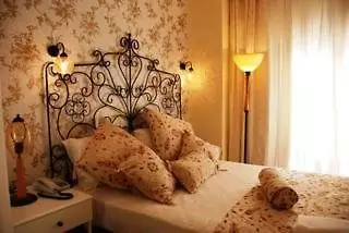 Alibaba https://cdn.alibaba.ir/ostorage/hotel-accommodation-images/687f6db1a1e6f83605b74f71_Istanbul-The-Pera-Hotel-0.webp