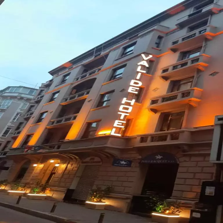 Alibaba https://cdn.alibaba.ir/ostorage/hotel-accommodation-images/687f6e27a1e6f83605b750a8_Istanbul-Valide-0.webp