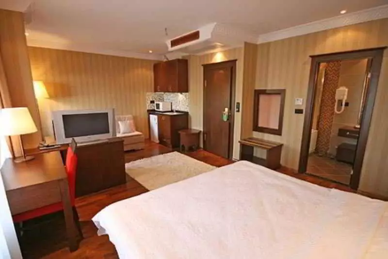 Alibaba https://cdn.alibaba.ir/ostorage/hotel-accommodation-images/687f701ea1e6f83605b754a2_Istanbul-Mangana-Konak-0.webp