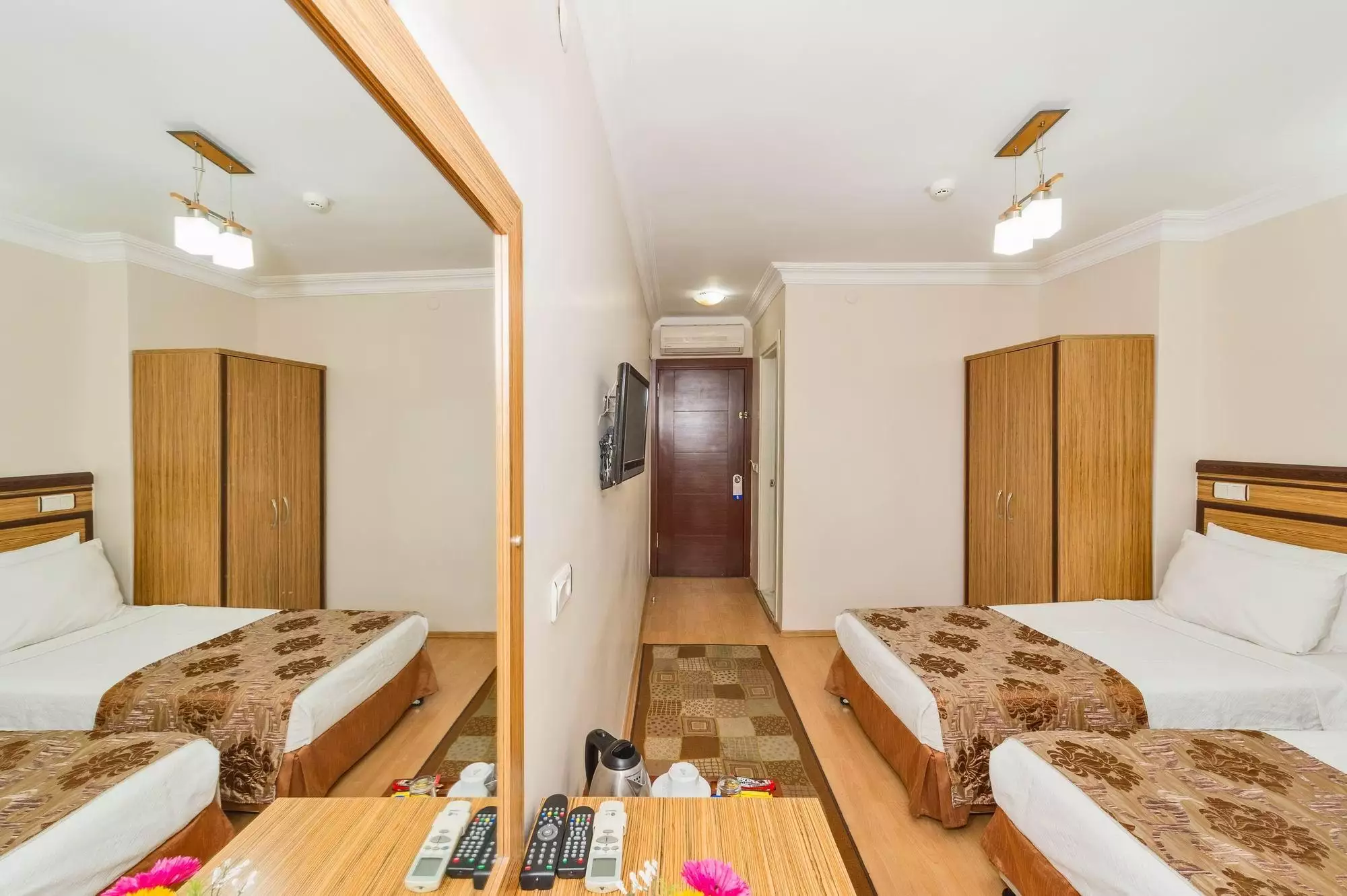 هتل May Hotel Istanbul استانبول