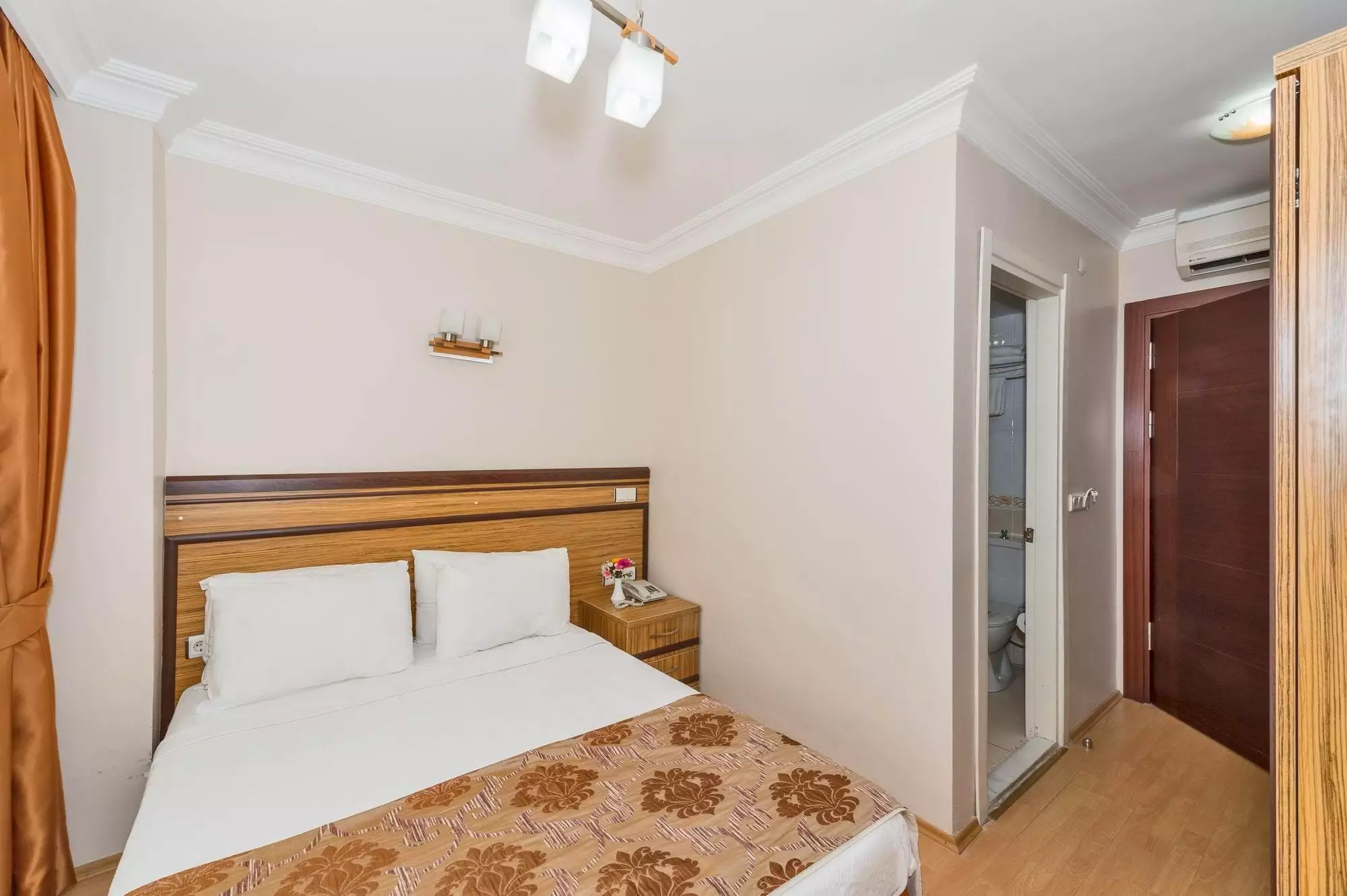 هتل May Hotel Istanbul استانبول