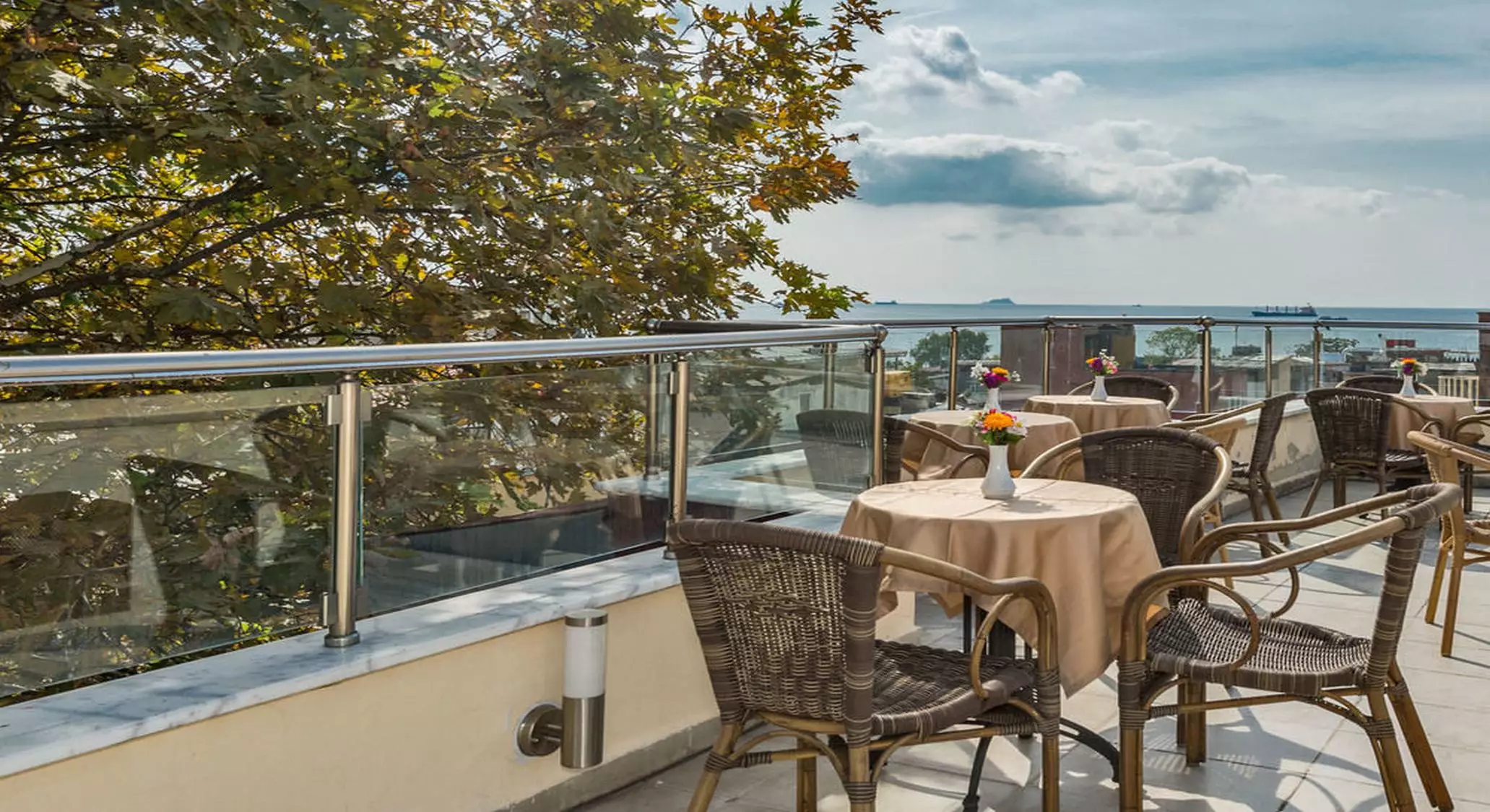 هتل May Hotel Istanbul استانبول