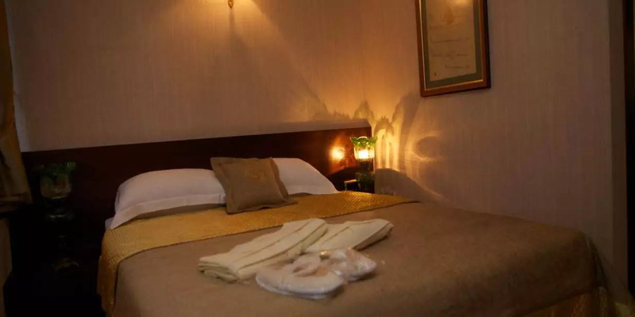 Alibaba https://cdn.alibaba.ir/ostorage/hotel-accommodation-images/687f7689a1e6f83605b7652b_Istanbul-Burckin-Hotel-0.webp