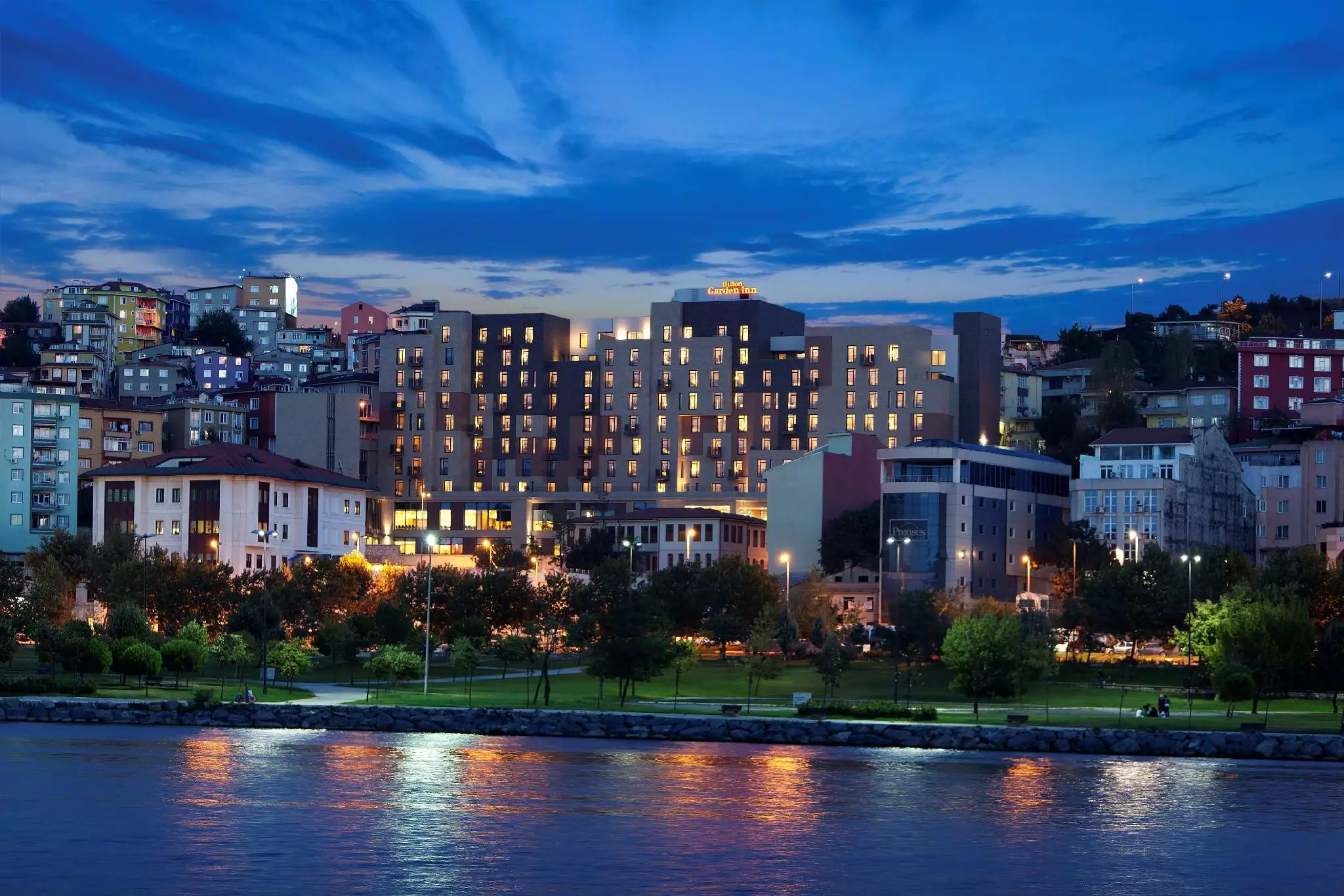 Alibaba https://cdn.alibaba.ir/ostorage/hotel-accommodation-images/687f76d4a1e6f83605b76638_Istanbul-Dosso-Dossi-Hotels-Golden-Horn-0.webp