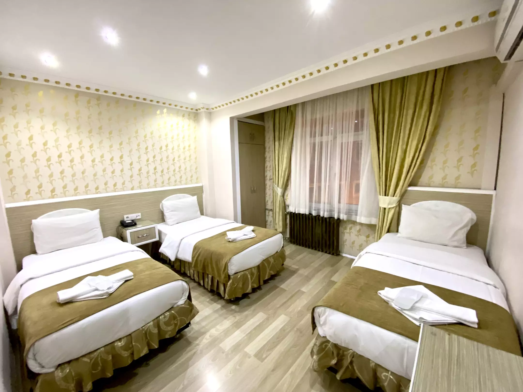 Alibaba https://cdn.alibaba.ir/ostorage/hotel-accommodation-images/687f7725a1e6f83605b76782_Istanbul-Grand-Oral-0.webp