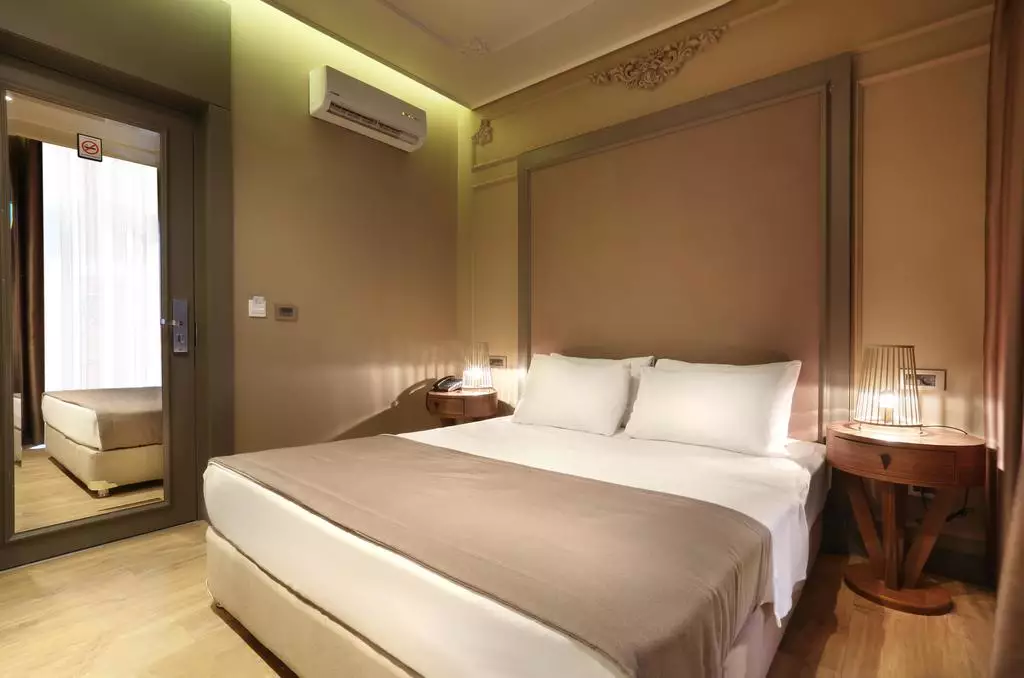 Alibaba https://cdn.alibaba.ir/ostorage/hotel-accommodation-images/687f7a52a1e6f83605b76f52_Istanbul-Taksim-Premium-Hotel-0.webp