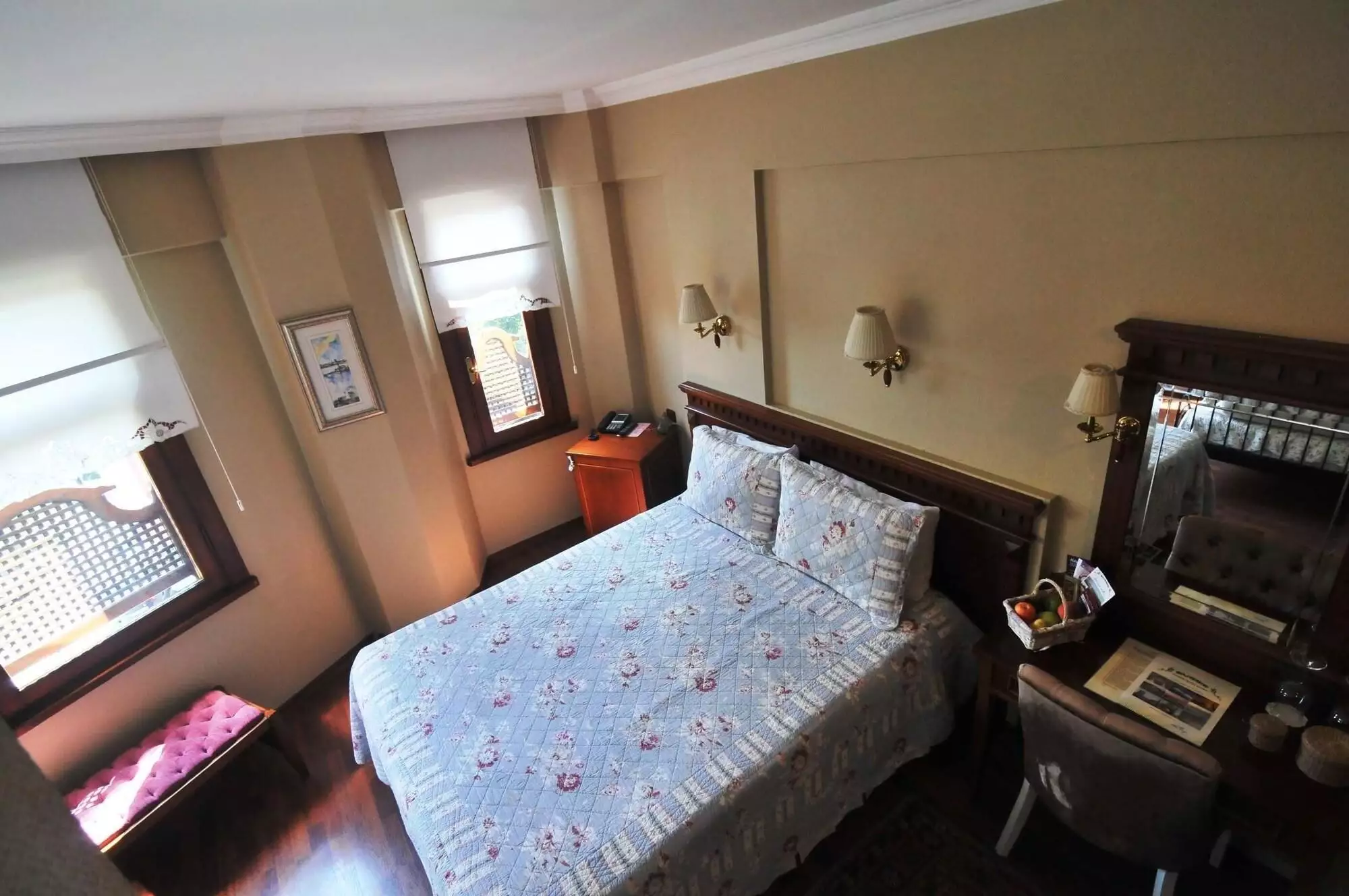 Alibaba https://cdn.alibaba.ir/ostorage/hotel-accommodation-images/687f7a5ba1e6f83605b76f72_Istanbul-Emine-Sultan-0.webp