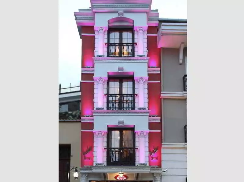 Alibaba https://cdn.alibaba.ir/ostorage/hotel-accommodation-images/687f7a68a1e6f83605b76fa1_Istanbul-Divalis-Hotel-0.webp