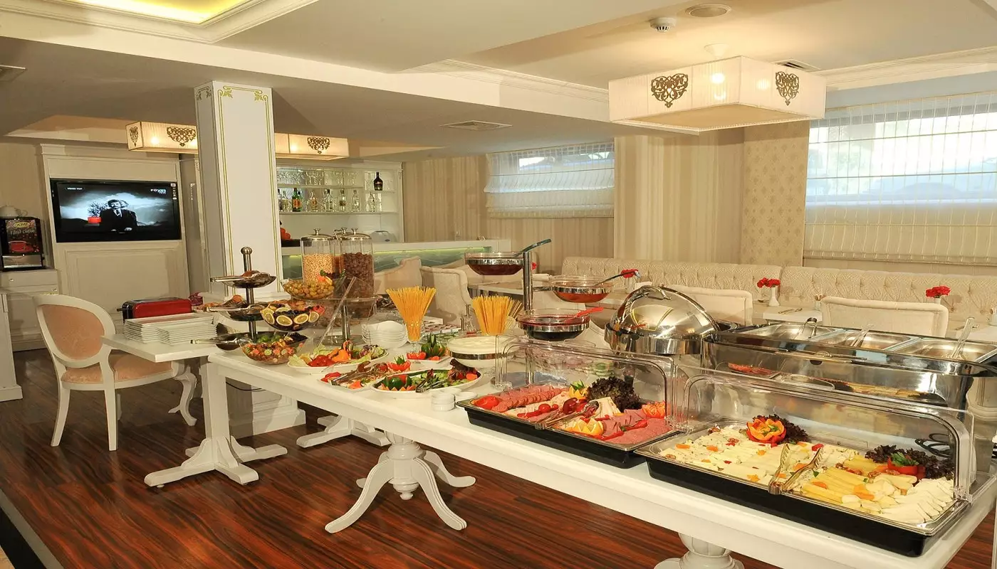 Alibaba https://cdn.alibaba.ir/ostorage/hotel-accommodation-images/687f7afba1e6f83605b77154_Istanbul-Albinas-Hotel-Old-City-0.webp