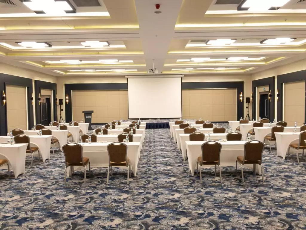 هتل Istanbul Sabiha Gökcen Airport Hotel استانبول