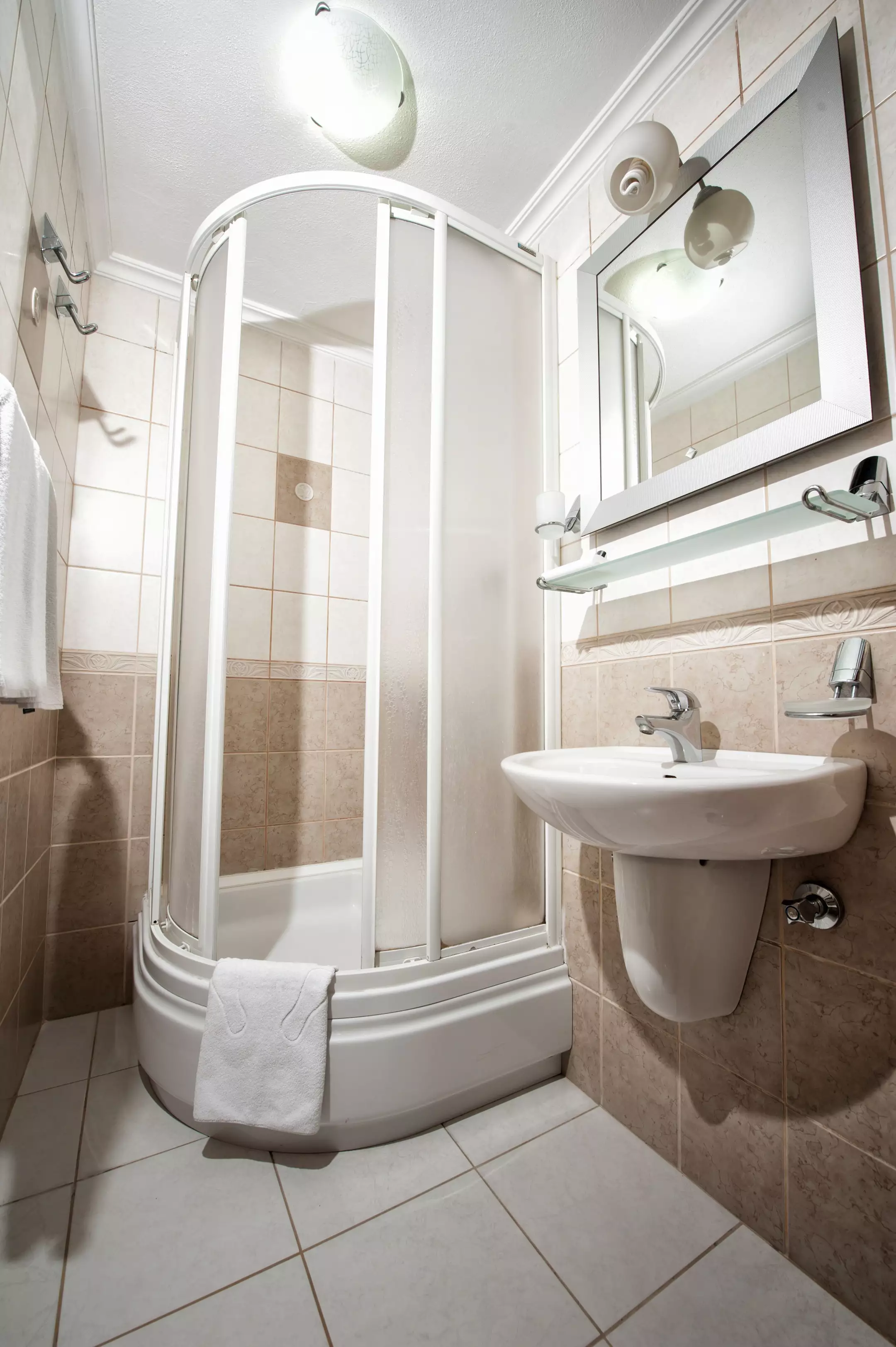 Alibaba https://cdn.alibaba.ir/ostorage/hotel-accommodation-images/687f7e0ba1e6f83605b77847_Istanbul-Hotel-Centrum-Istanbul-0.webp