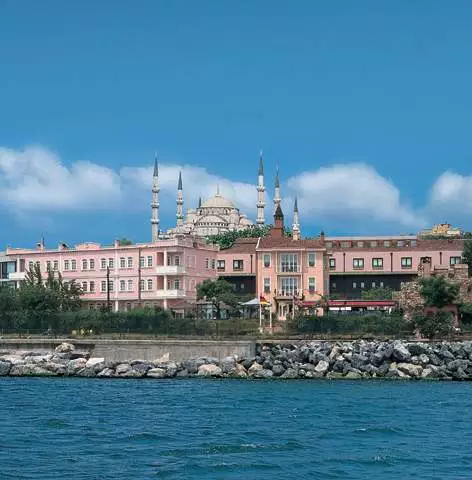 Alibaba https://cdn.alibaba.ir/ostorage/hotel-accommodation-images/687f7e7ca1e6f83605b7796a_Istanbul-Radisson-Hotel-Istanbul-Sultanahmet-0.webp