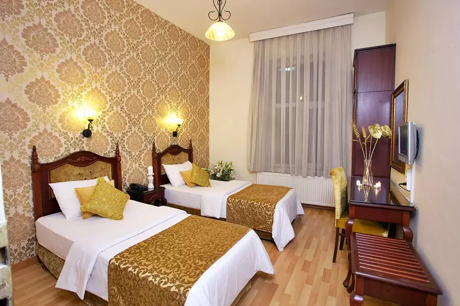 Alibaba https://cdn.alibaba.ir/ostorage/hotel-accommodation-images/687f7f1ea1e6f83605b77b18_Istanbul-Ipek-Palas-0.webp