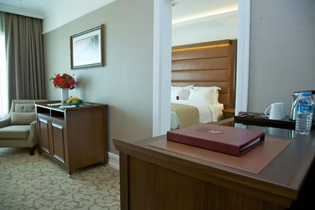 Alibaba https://cdn.alibaba.ir/ostorage/hotel-accommodation-images/687f8060a1e6f83605b77e5b_Istanbul-Retaj-Royale-0.webp