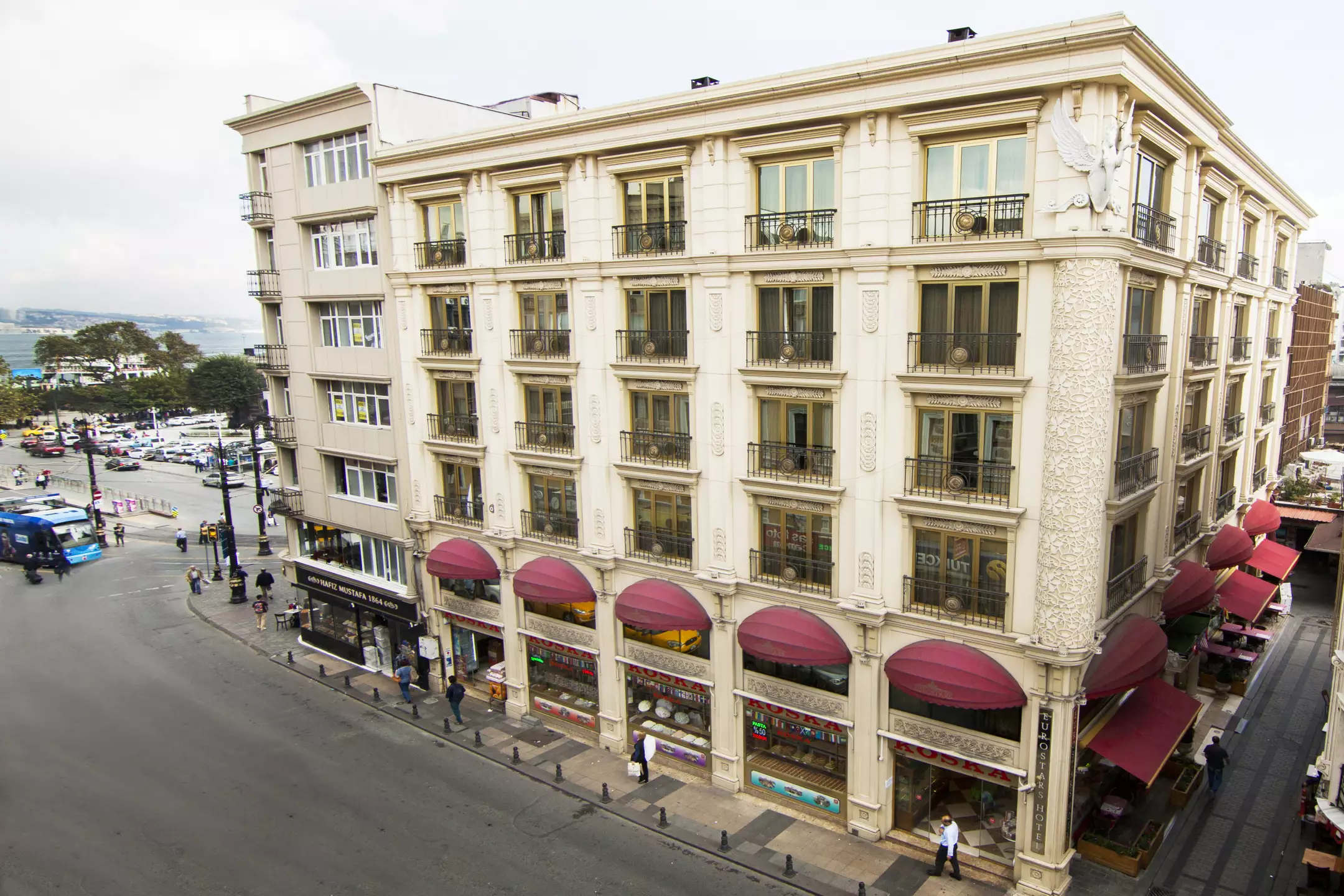 Alibaba https://cdn.alibaba.ir/ostorage/hotel-accommodation-images/687f806da1e6f83605b77e89_Istanbul-Eurostars-Hotel-0.webp