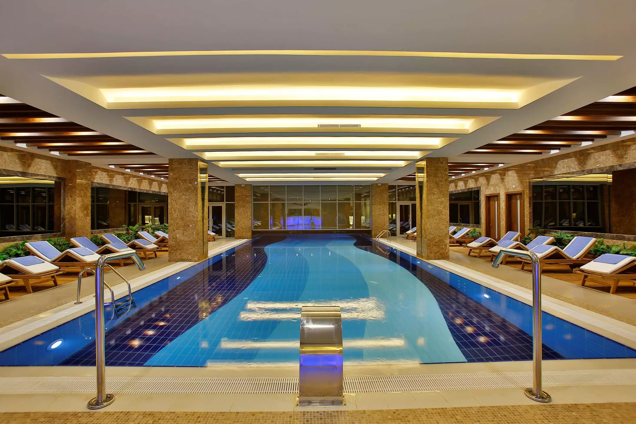 هتل DoubleTree by Hilton Istanbul Atasehir Hotel & Conference Centre استانبول