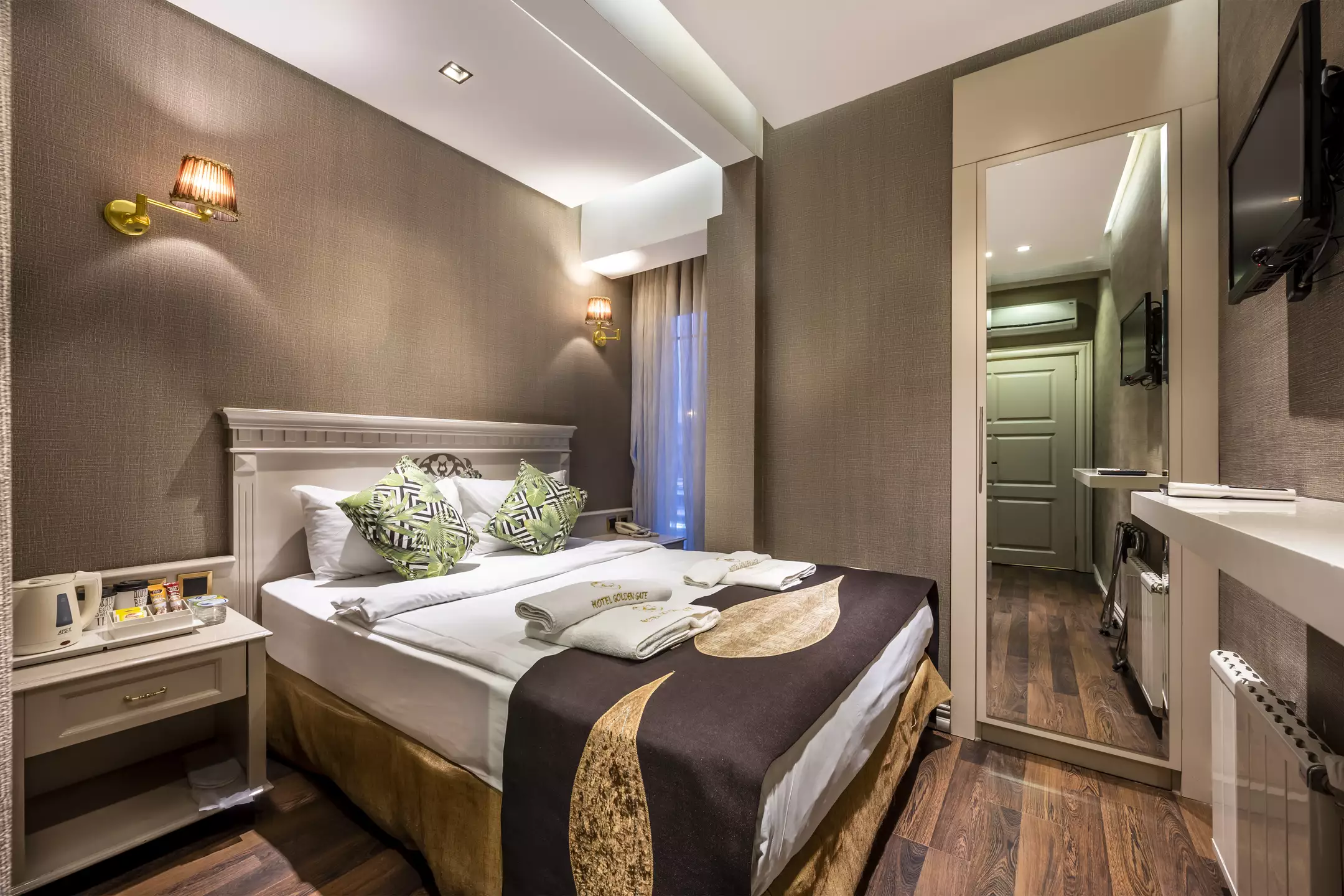 Alibaba https://cdn.alibaba.ir/ostorage/hotel-accommodation-images/687f859ba1e6f83605b78ac0_Istanbul-Golden-Gate-0.webp