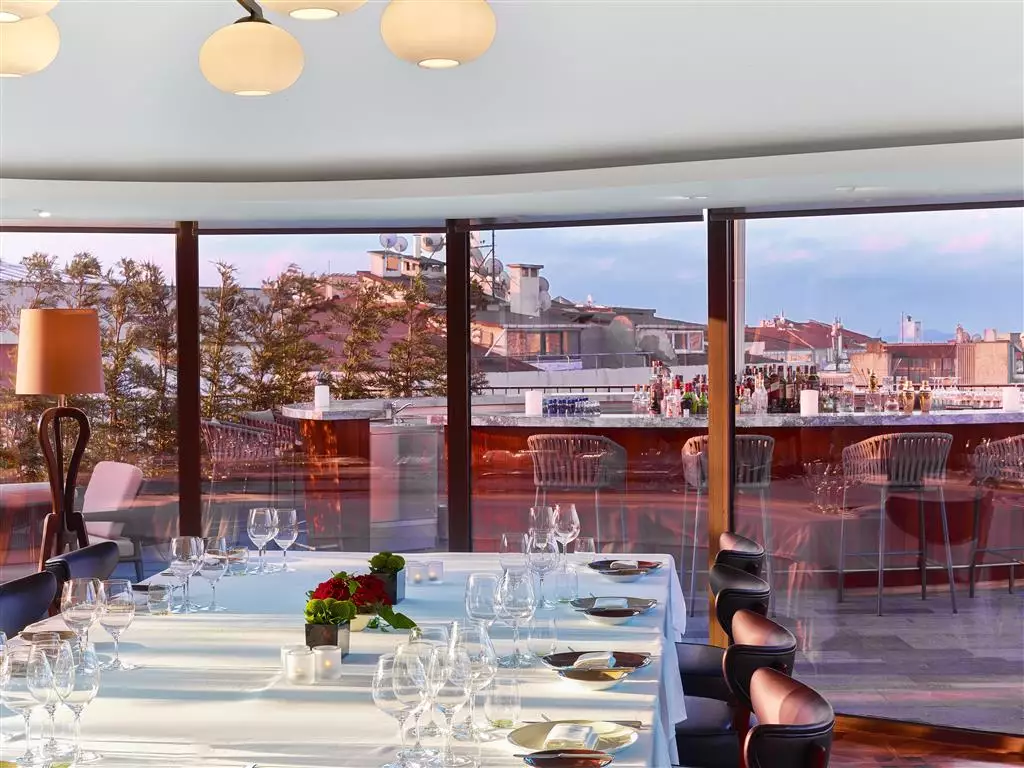 Alibaba https://cdn.alibaba.ir/ostorage/hotel-accommodation-images/687f86a3a1e6f83605b78d55_Istanbul-The-St-Regis-Istanbul-0.webp