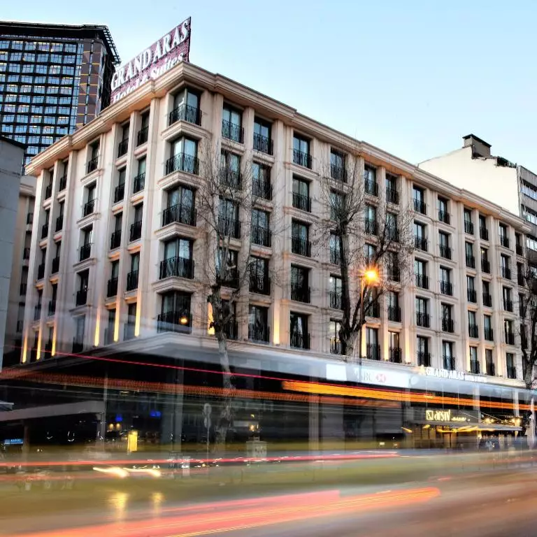 Alibaba https://cdn.alibaba.ir/ostorage/hotel-accommodation-images/687f86d2a1e6f83605b78e1c_Istanbul-Grand-Aras-0.webp