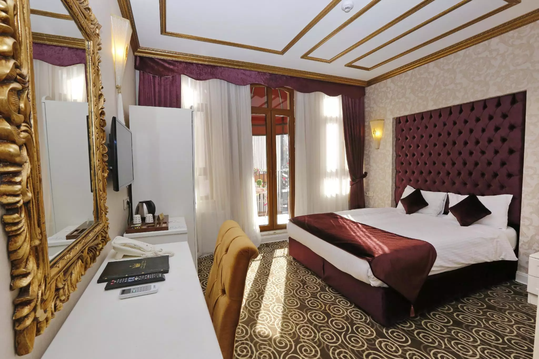 Alibaba https://cdn.alibaba.ir/ostorage/hotel-accommodation-images/687f8799a1e6f83605b79029_Istanbul-Diamond-Royal-Hotel-0.webp