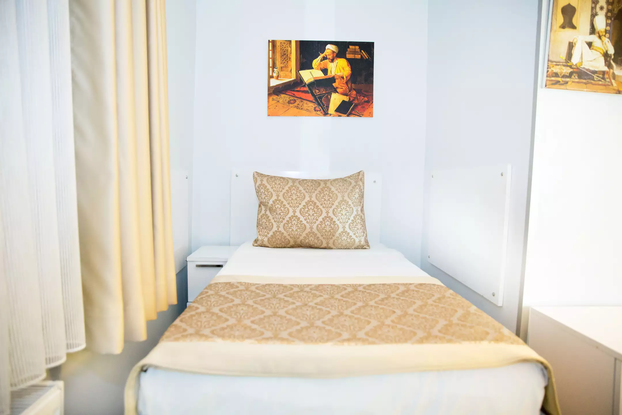 Alibaba https://cdn.alibaba.ir/ostorage/hotel-accommodation-images/687f87c7a1e6f83605b79085_Istanbul-Lavanta-Hotel-0.webp