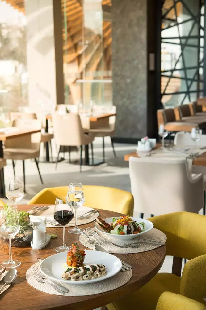 هتل هالیدی این اکسپرس استانبول ایرپورت استانبول