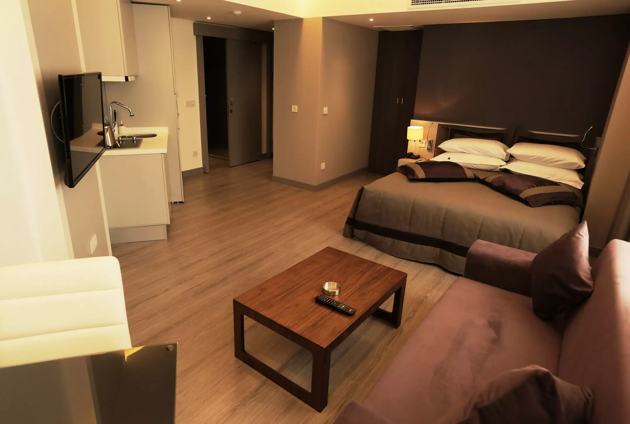 Alibaba https://cdn.alibaba.ir/ostorage/hotel-accommodation-images/687f8996a1e6f83605b794a2_Istanbul-Molton-Suites-Nisantasi-0.webp