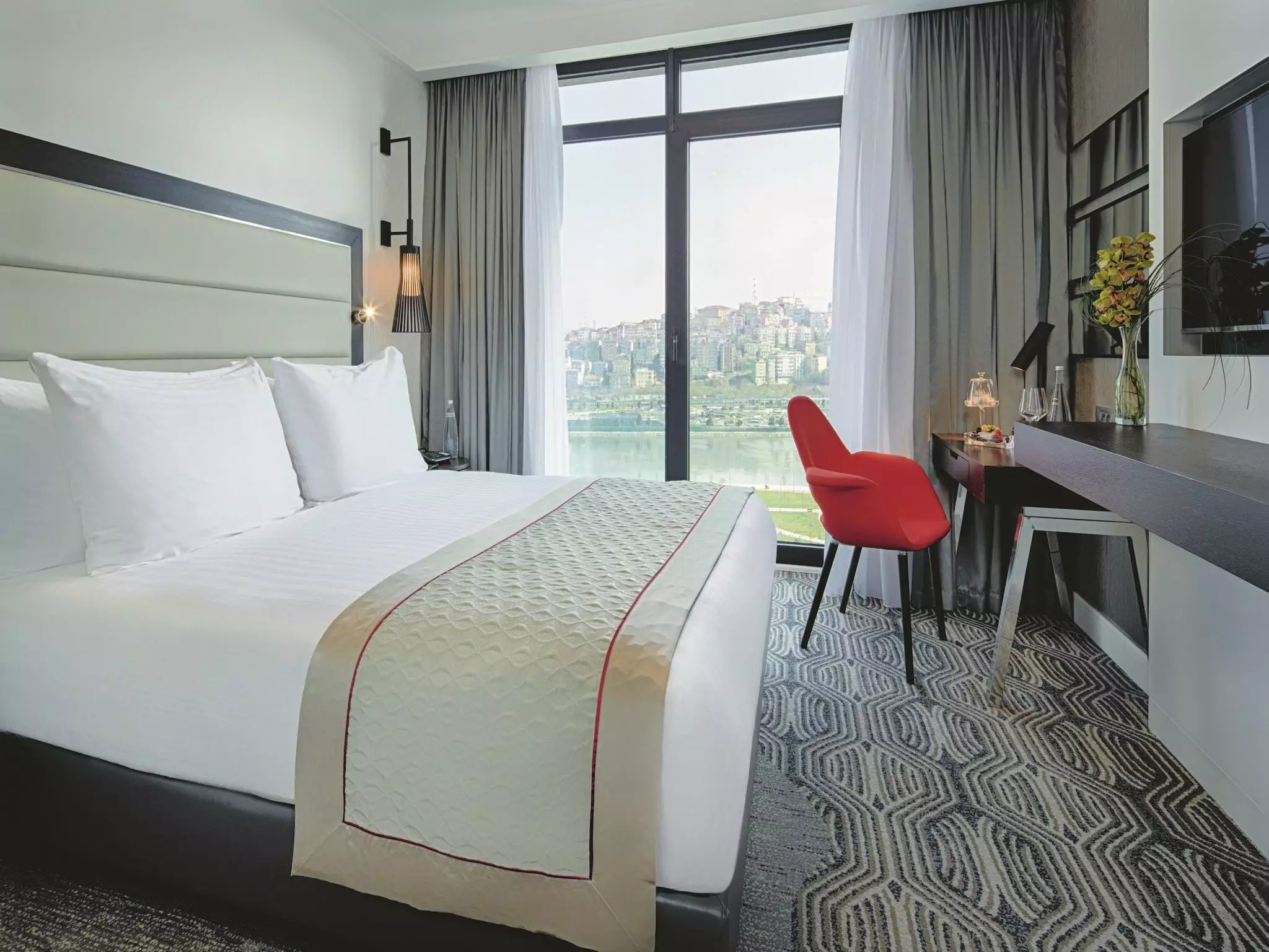 Alibaba https://cdn.alibaba.ir/ostorage/hotel-accommodation-images/687f8b43a1e6f83605b798db_Istanbul-M-venpick-Hotel-Istanbul-Golden-Horn-0.webp